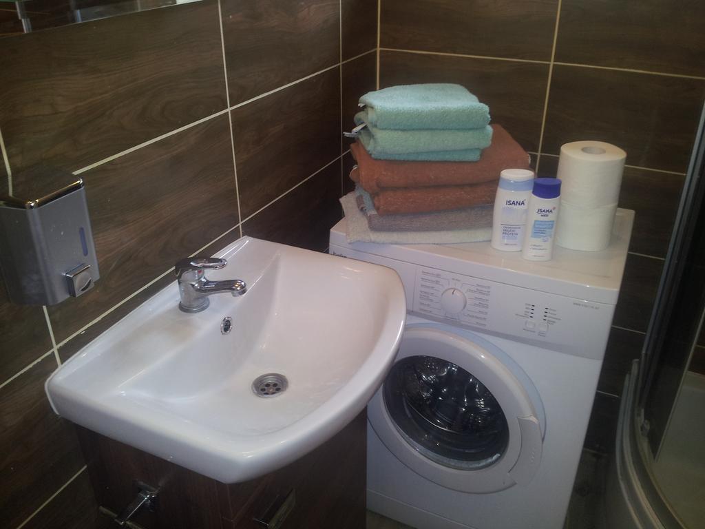 Cozy Apartment With Garden Danzica Esterno foto