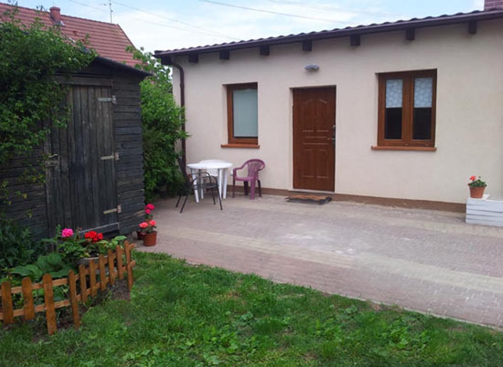 Cozy Apartment With Garden Danzica Esterno foto