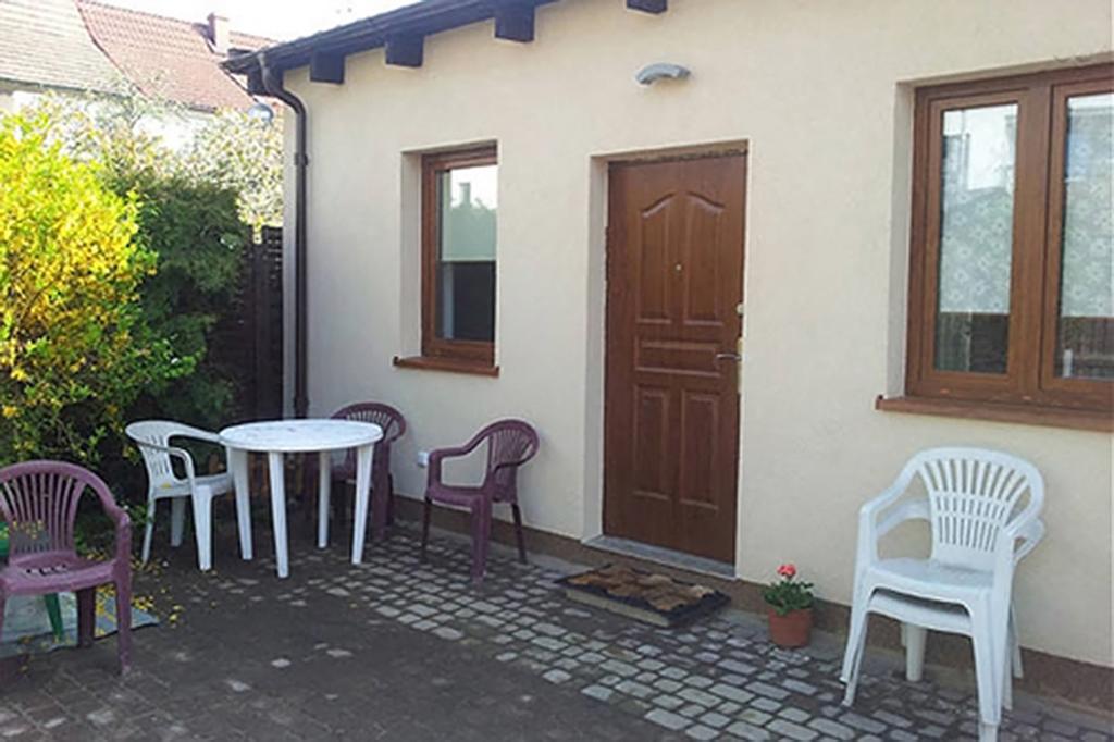 Cozy Apartment With Garden Danzica Esterno foto